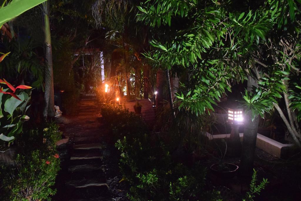 Sanuk Bungalows Rawai Ngoại thất bức ảnh
